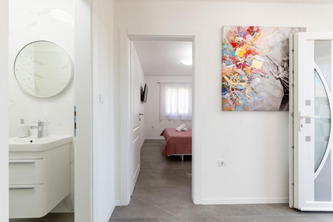 Apartment Vuletin Каштела Экстерьер фото