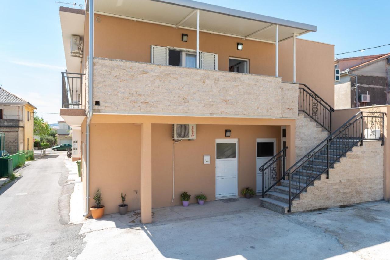 Apartment Vuletin Каштела Экстерьер фото